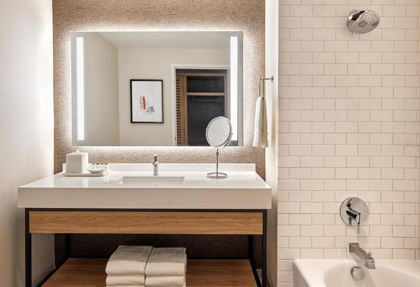 이그제큐티브 스위트, Sheraton Phoenix Downtown