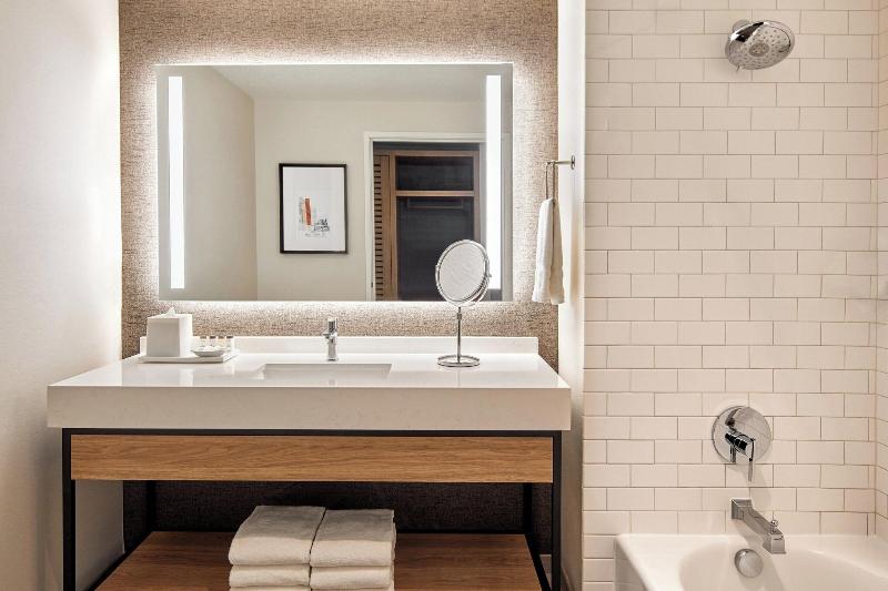 디럭스 룸 도시 전망, Sheraton Phoenix Downtown