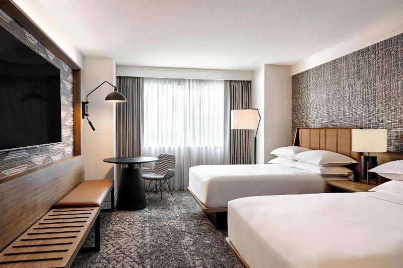 이그제큐티브 룸, Sheraton Phoenix Downtown