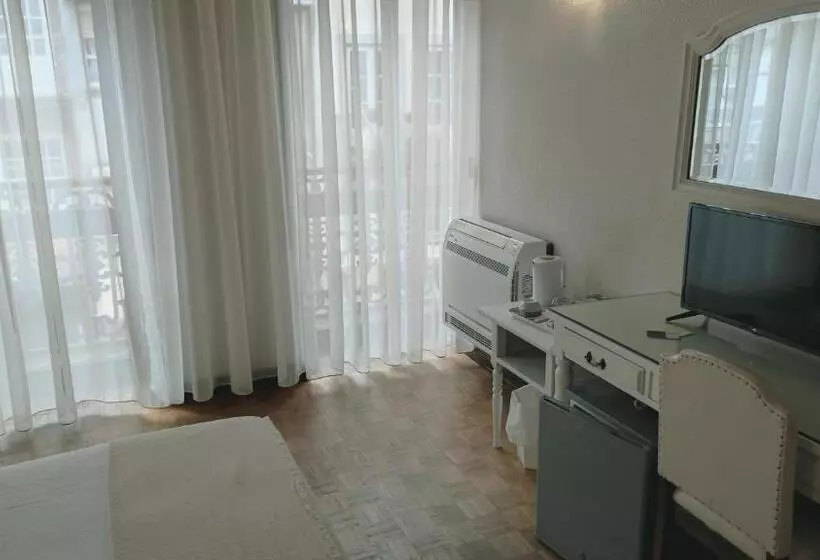 اتاق استاندارد با بالکن, Terrace House