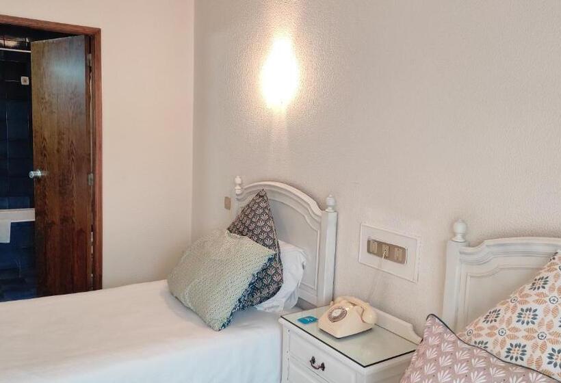 اتاق استاندارد با تراس, Terrace House