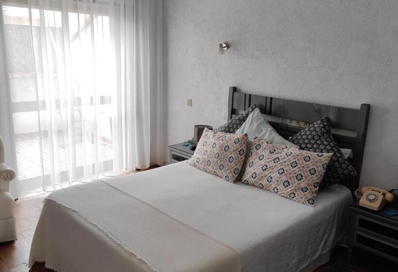 اتاق استاندارد با تراس, Terrace House