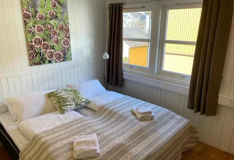 Standard-huone, Valldal Fjord Lodge B&b