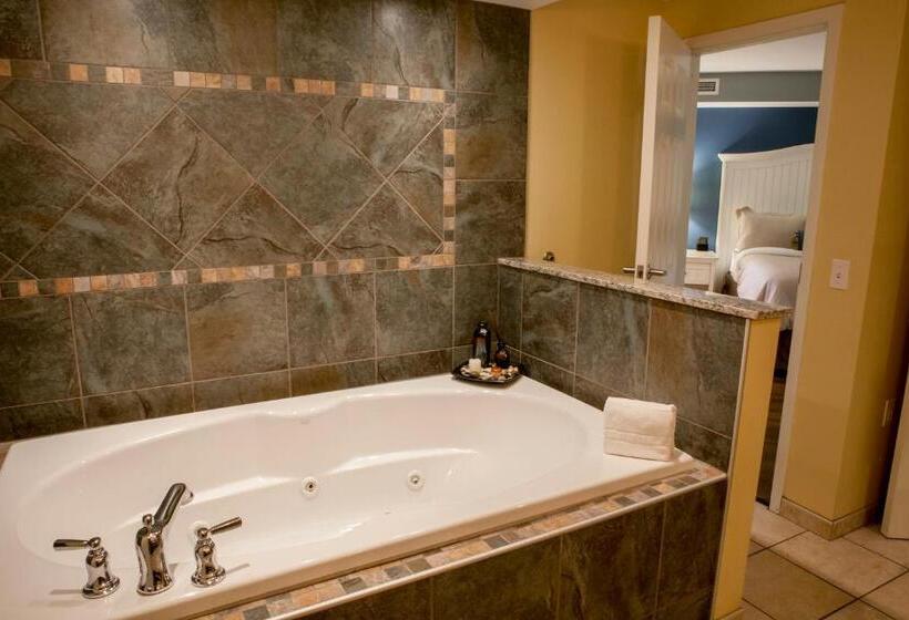 חדר דלוקס עם מיטת קינג, Watkins Glen Harbor