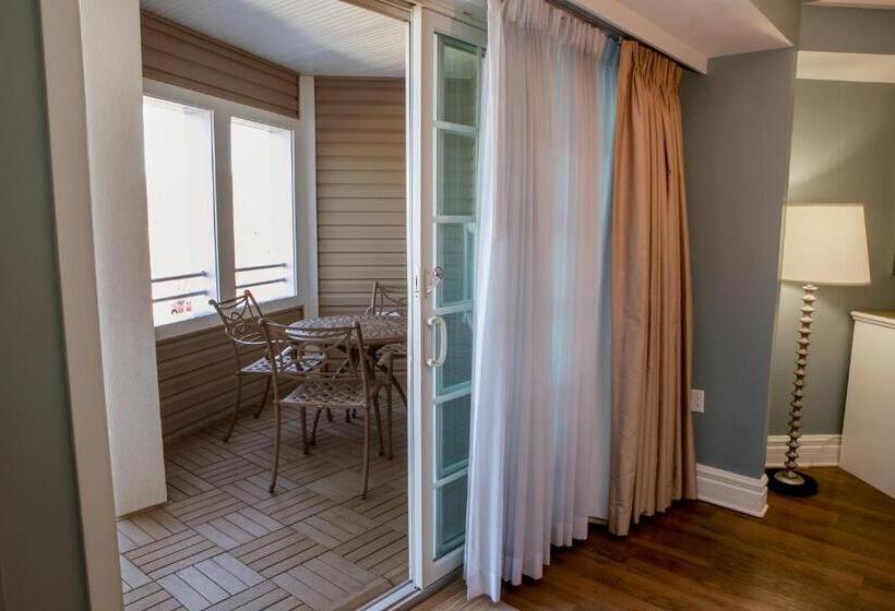 חדר דלוקס עם מיטת קינג, Watkins Glen Harbor