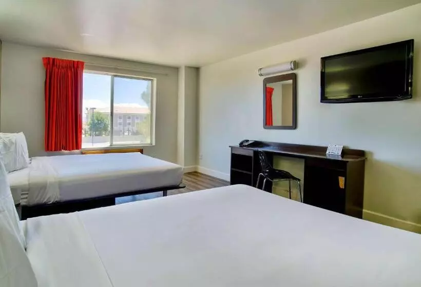 スイート, Motel 6hesperia, Ca West Main Street I15