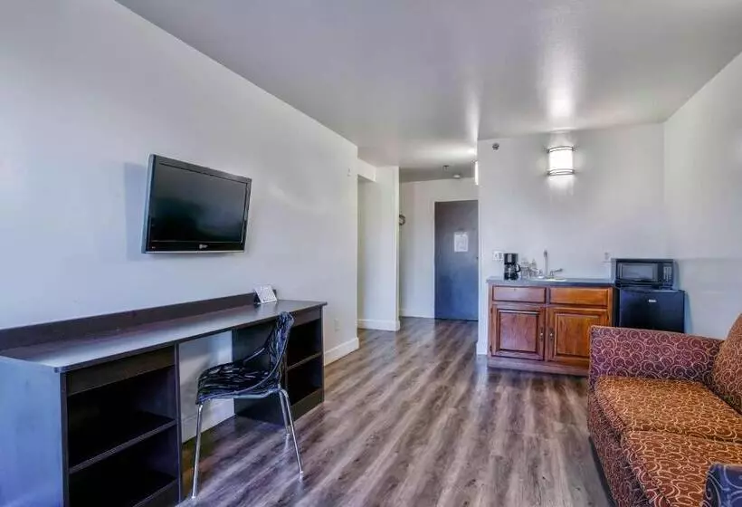 スイート, Motel 6hesperia, Ca West Main Street I15
