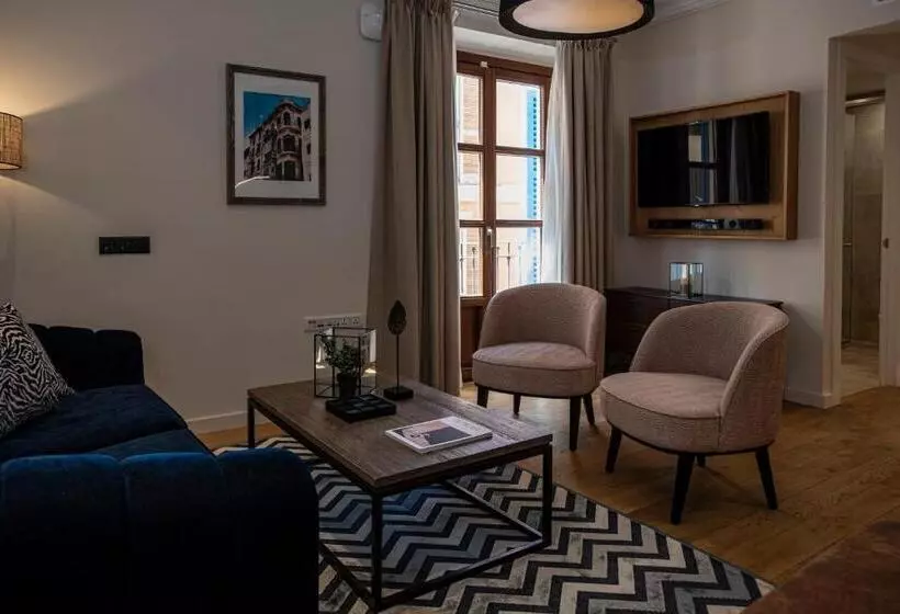 スイート, Palma Suites
