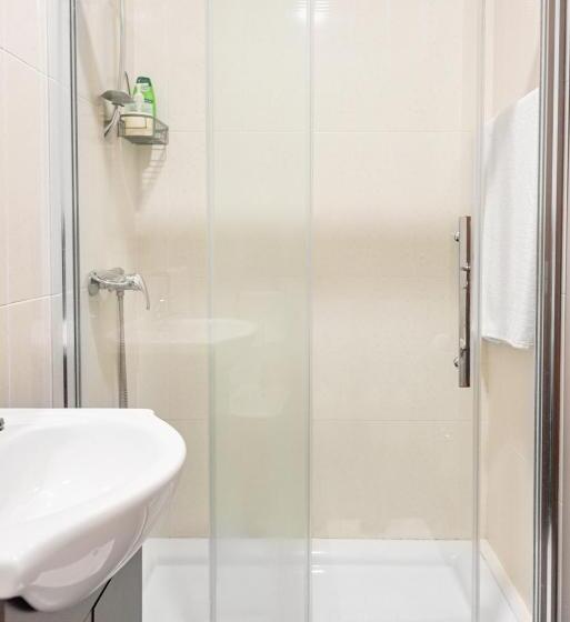 اتاق کلاسیک خانوادگی, Almada Guest House