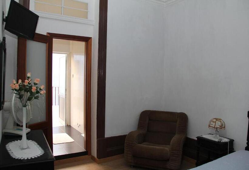 اتاق استاندارد با بالکن, Almada Guest House