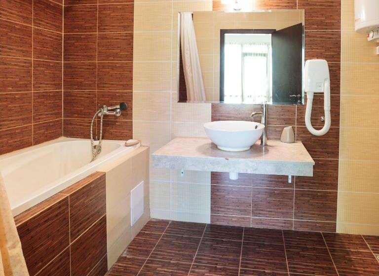 바다 전망 스위트, Art Hotel Babylon