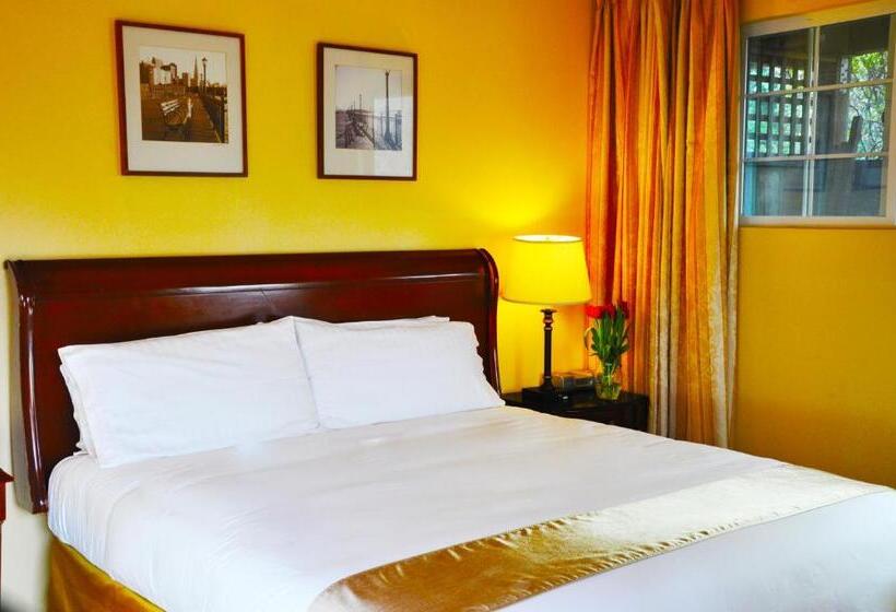 חדר סטנדרט עם מיטת קינג, Bodega Bay Inn