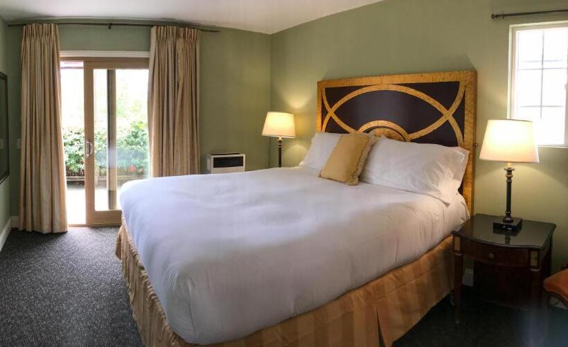 חדר סטנדרט עם מיטת קינג, Bodega Bay Inn