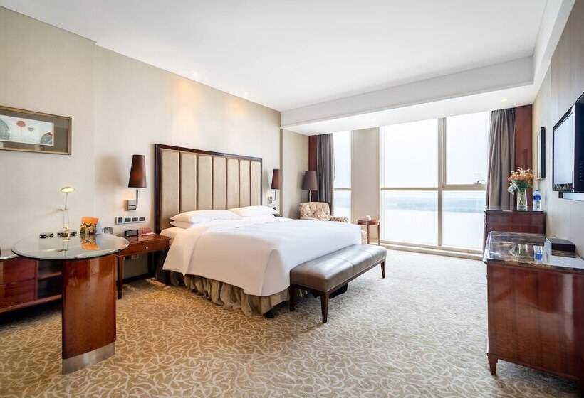 חדר סטנדרט מיטה זוגית, Crowne Plaza Zhenjiang, An Ihg