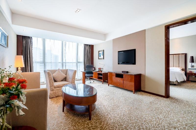 스위트 킹사이즈 침대, Crowne Plaza Zhenjiang, An Ihg