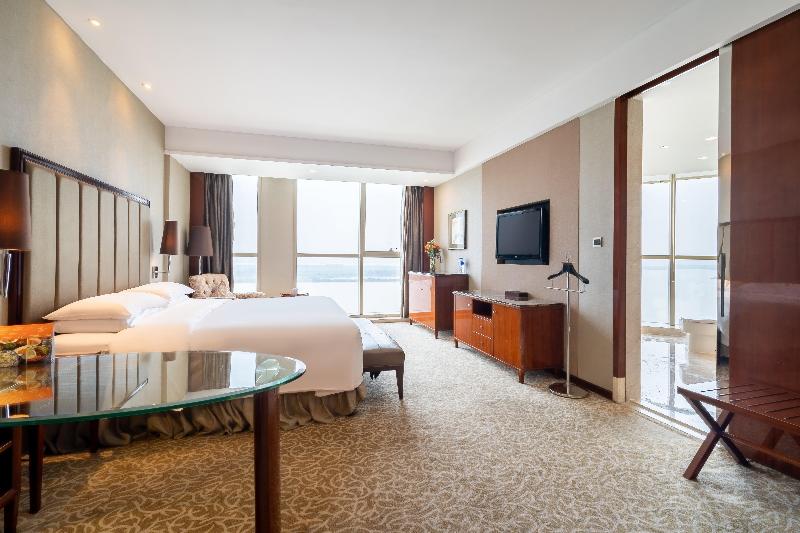 Номер Премиум, Crowne Plaza Zhenjiang, An Ihg