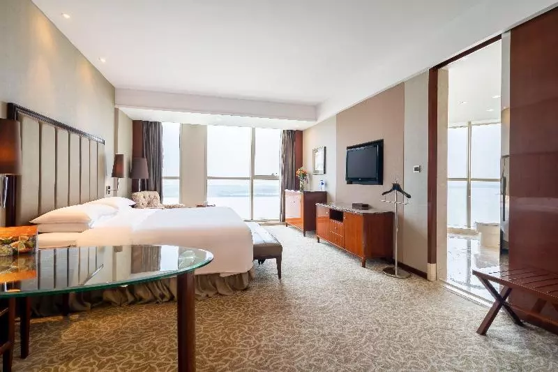 プレミアムルーム, Crowne Plaza Zhenjiang, An Ihg