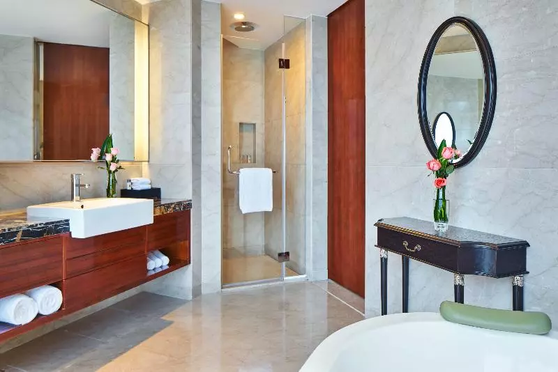 プレミアムルーム, Crowne Plaza Zhenjiang, An Ihg