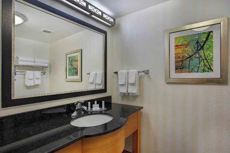 キングサイズベッドのスタンダードルーム, Fairfield by Marriott Inn & Suites Sevierville Kodak