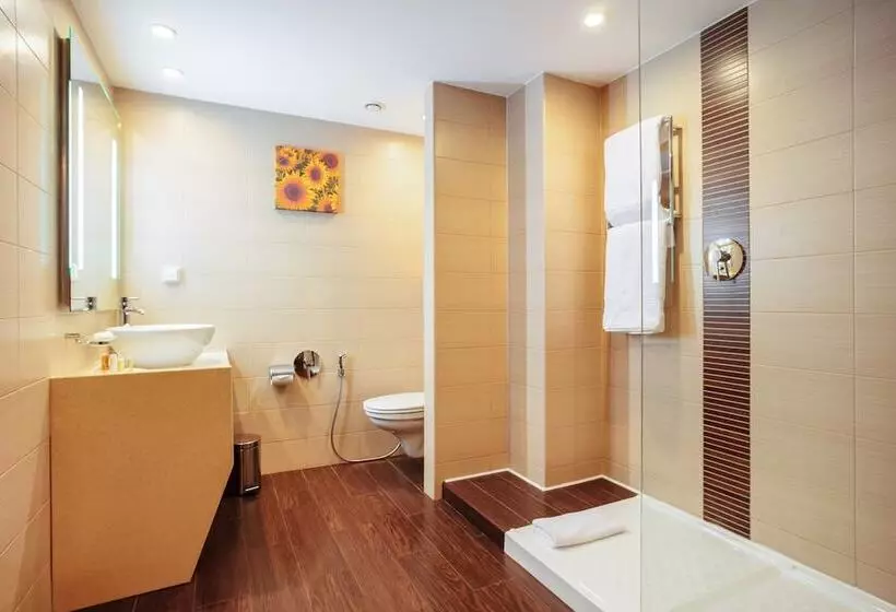 اتاق استاندارد, Hilton Garden Inn Krasnodar
