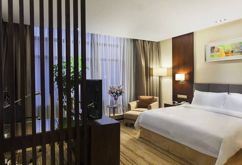 Номер Премиум, Holiday Inn Taicang City Centre By Ihg