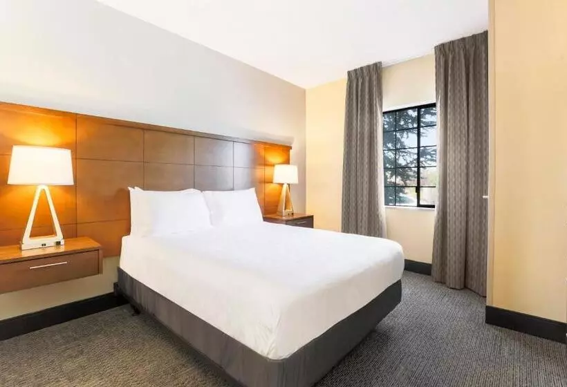 身障者適用スタンダードルーム, Staybridge Suites Reno Nevada, An Ihg