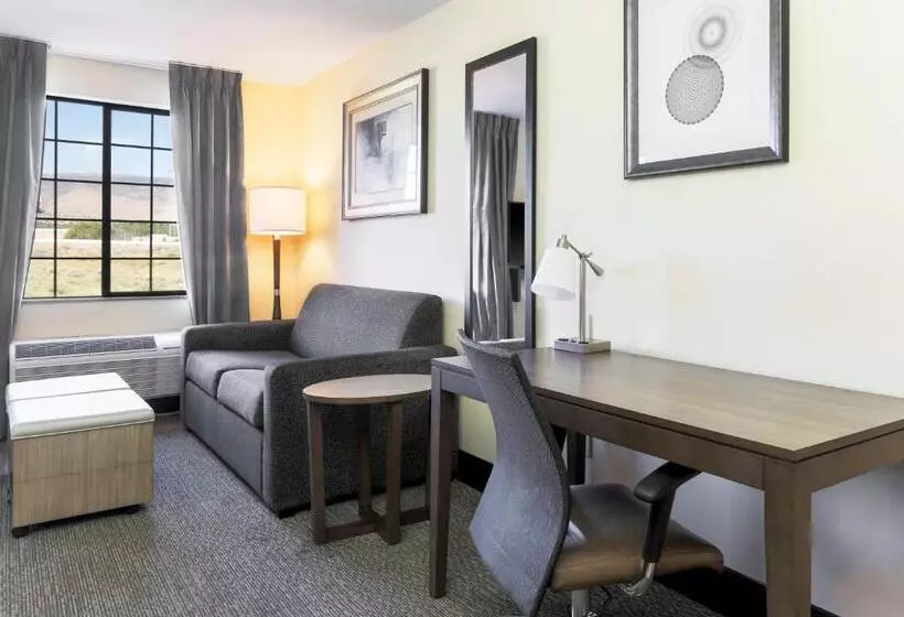 キングサイドベッドのスタンダードワンルーム, Staybridge Suites Reno Nevada, An Ihg
