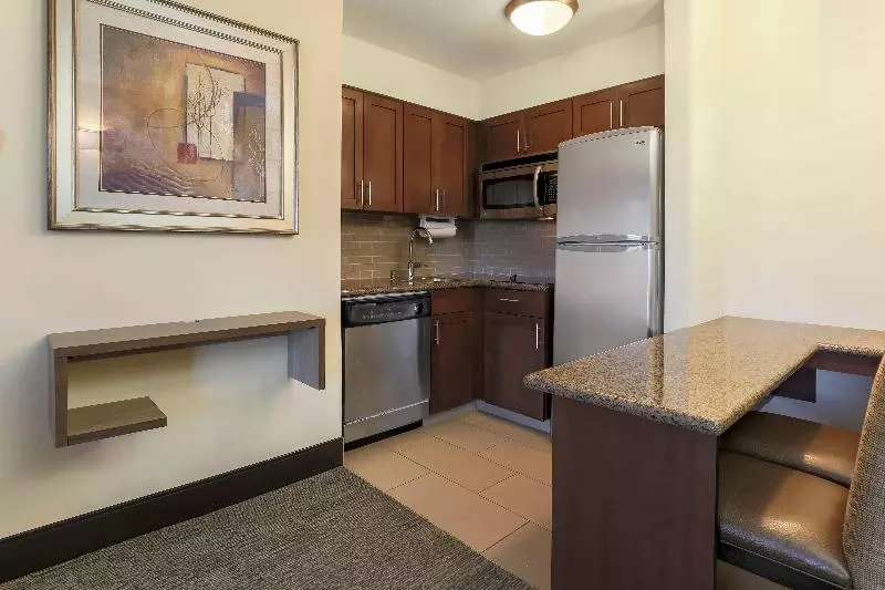 キングサイズベッドのスイートルーム, Staybridge Suites Reno Nevada, An Ihg