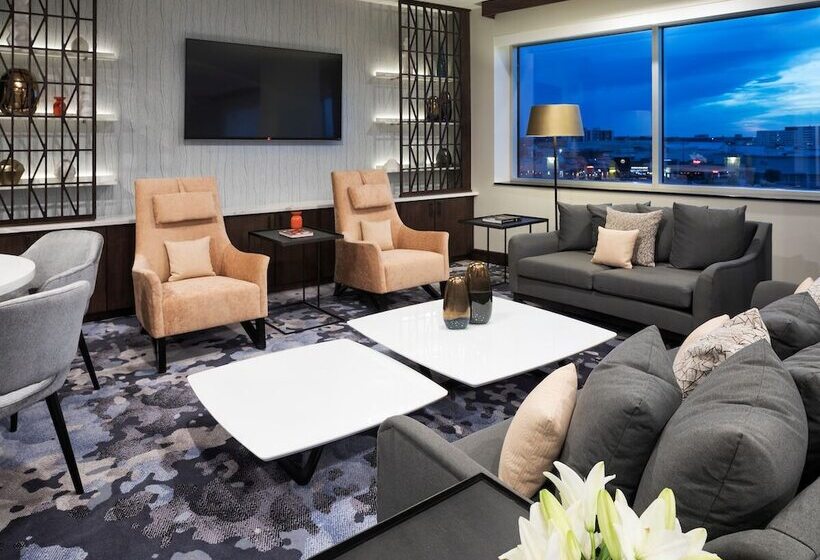 סוויטת קלאב, The Westin Edina Galleria