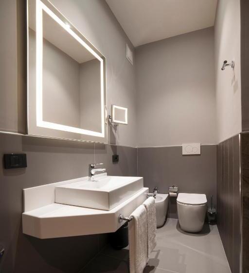 اتاق استاندارد, Radisson Hotel Nola Naples