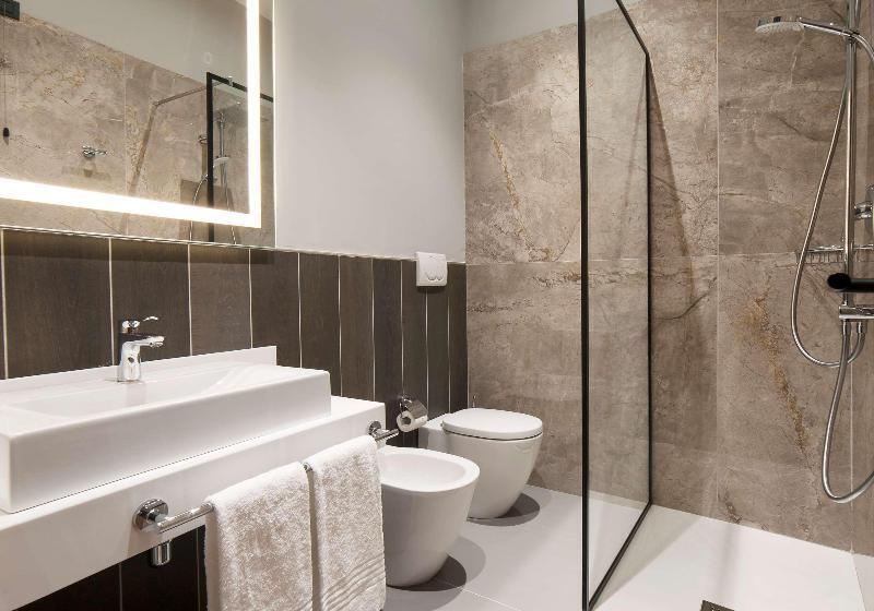 اتاق سوپریور, Radisson Hotel Nola Naples