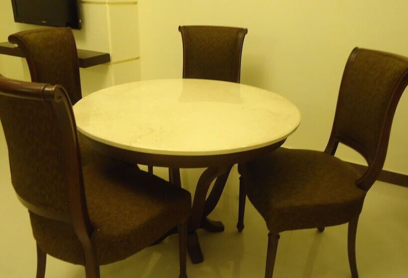 سوئیت رویال, Dreamworld Resort, Hotel & Golf Course