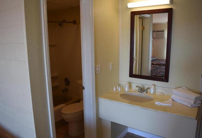 غرفة ديلوكس سرير كينج, Dry Dock Motel