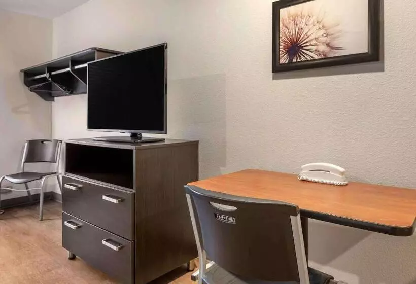 ２ダブルベッドのスタンダードルーム, Extended Stay America Select Suites  Indianapolis  West