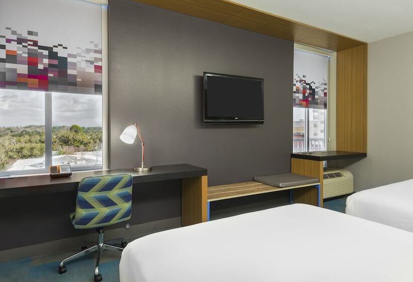 带2个双人床的标准工作室, Aloft Tallahassee Downtown