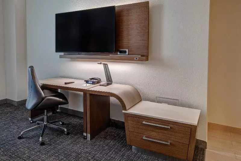キングサイズベッドのスタンダードルーム, Courtyard By Marriott Dulles Airport Herndon