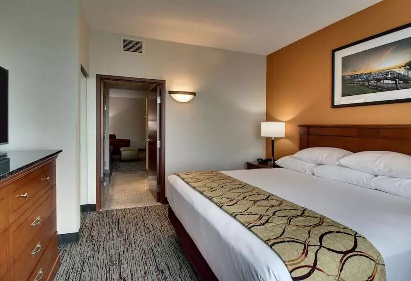 スイート, Drury Inn & Suites Charlotte Northlake