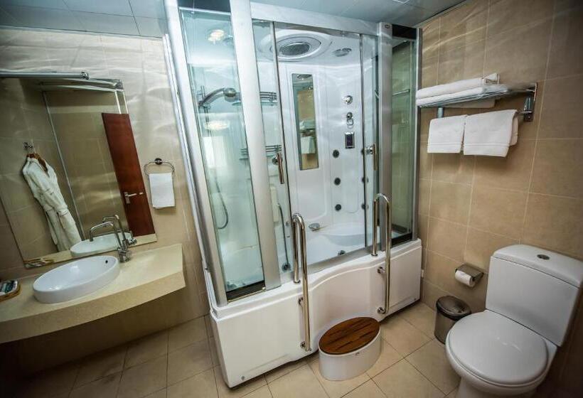 سوییت جونیور, G Empire