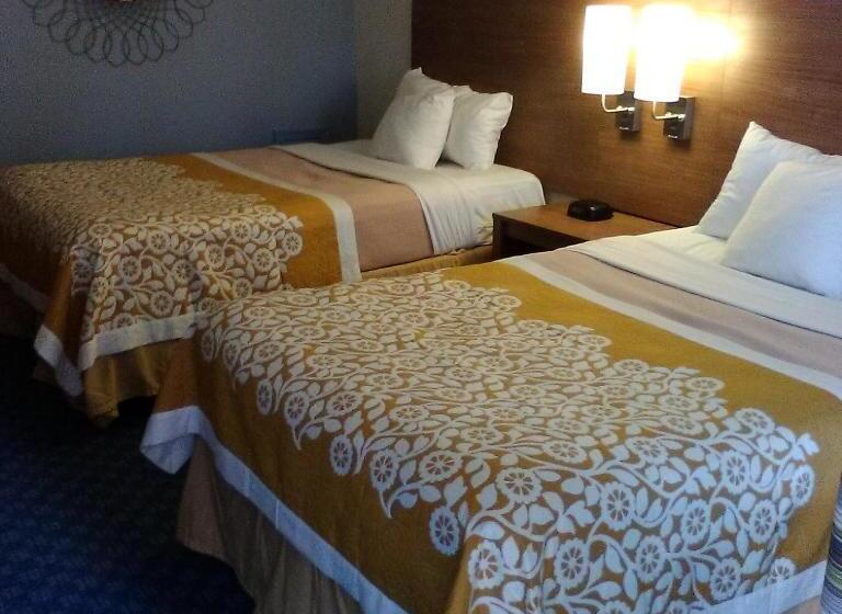 Номер Стандарт 2 Двуспальные Кровати, Mainstreet Inn