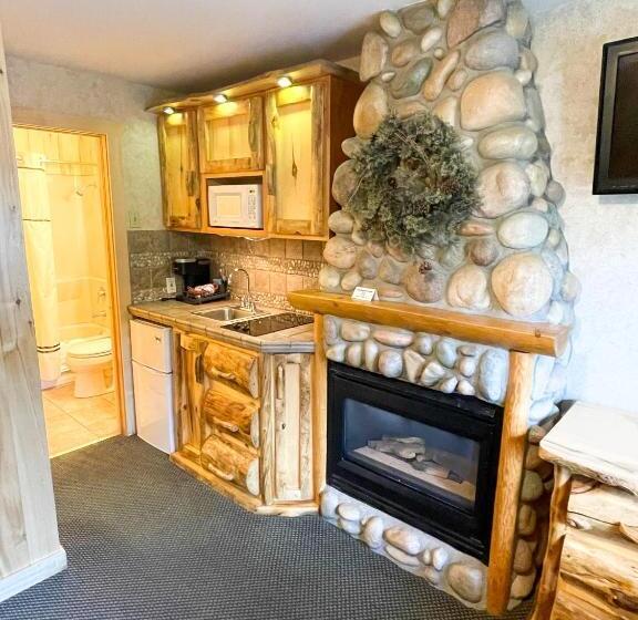 جناح ديلوكس, Spirit Lake Lodge