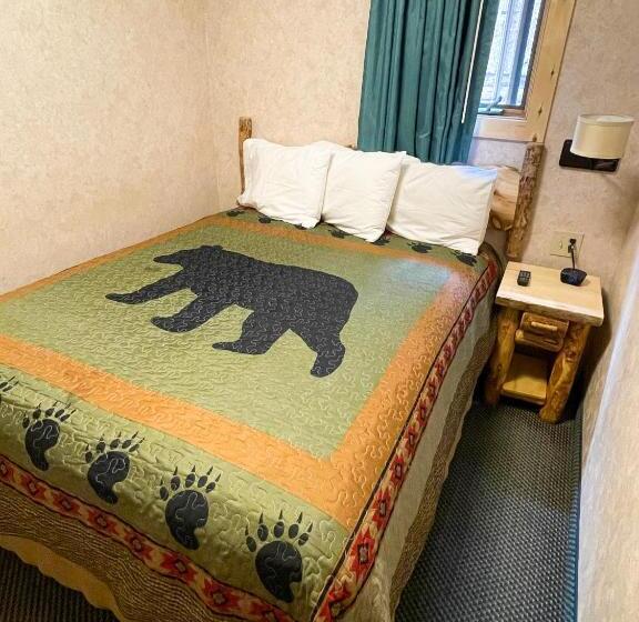 جناح ديلوكس, Spirit Lake Lodge