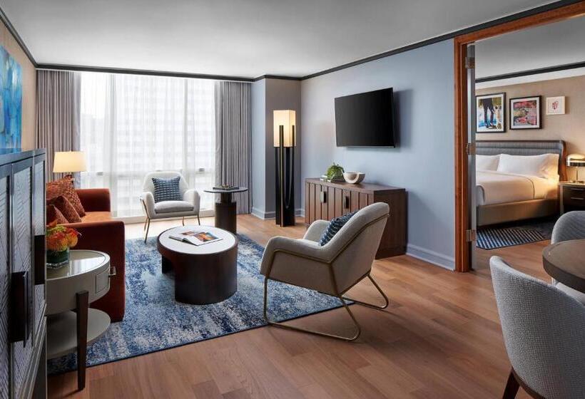 جناح سرير كينج, The Opus Westchester, Autograph Collection