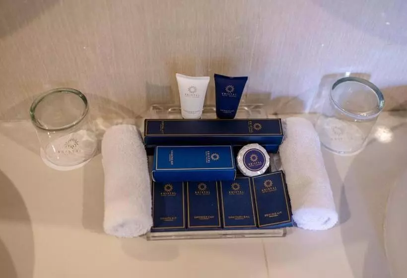 クラブスイート, Kristal Hotel Kupang