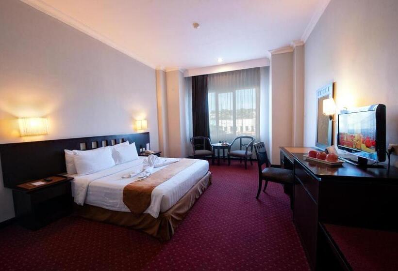 Номер Superior, Kristal Hotel Kupang