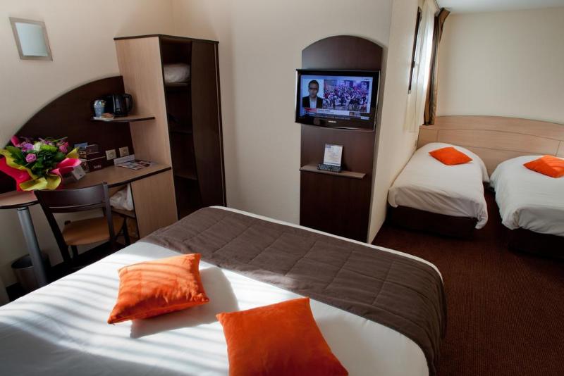 Номер Deluxe, Kristal Hotel Kupang