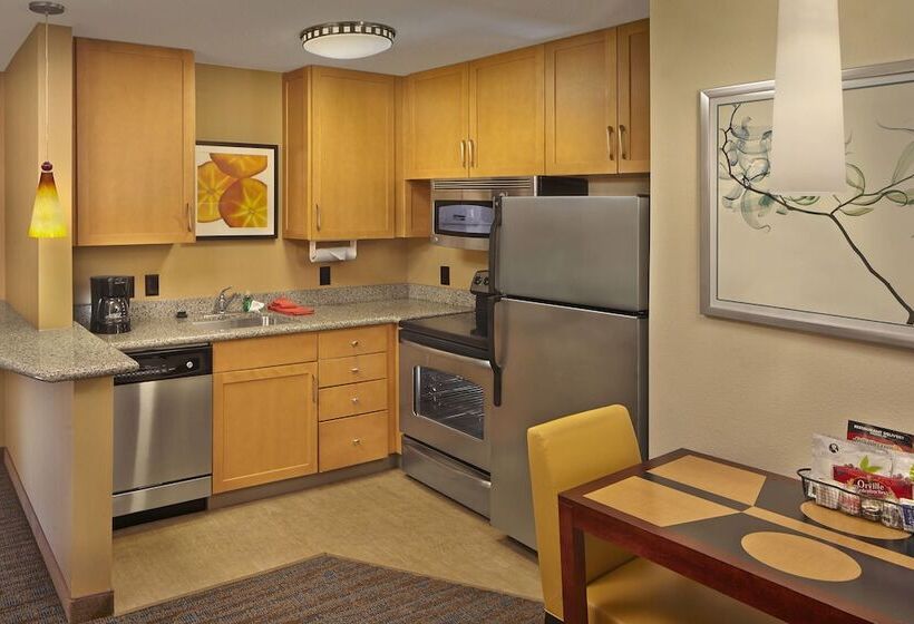 جناح, Residence Inn By Marriott Waldorf