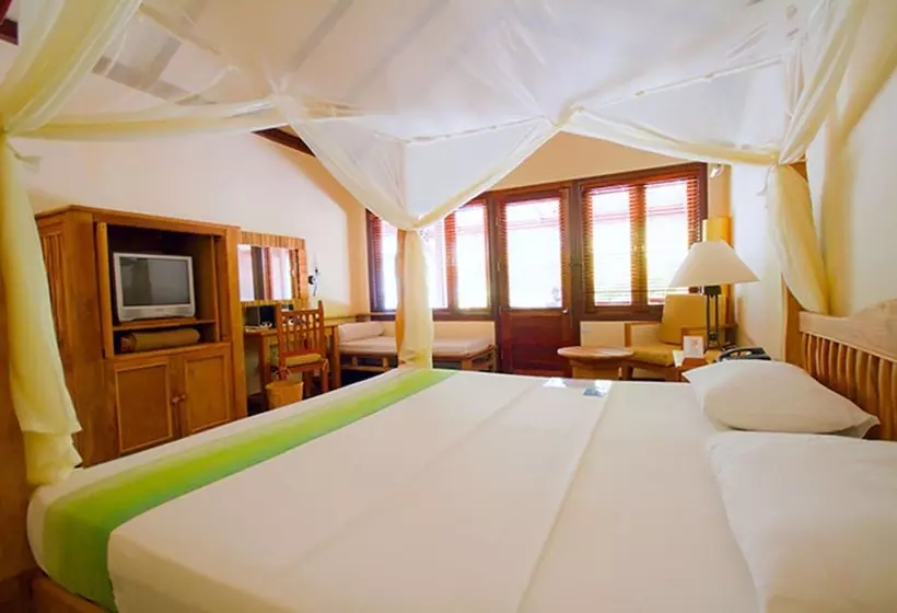ویلای سوپریور 1 خوابه, Filitheyo Island Resort
