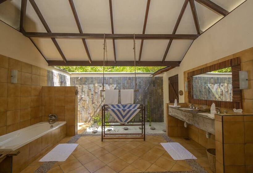 ویلای لوکس 1 خوابه, Filitheyo Island Resort