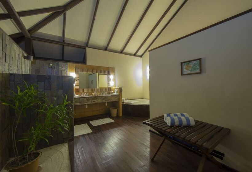 ویلای 1 خوابه, Filitheyo Island Resort