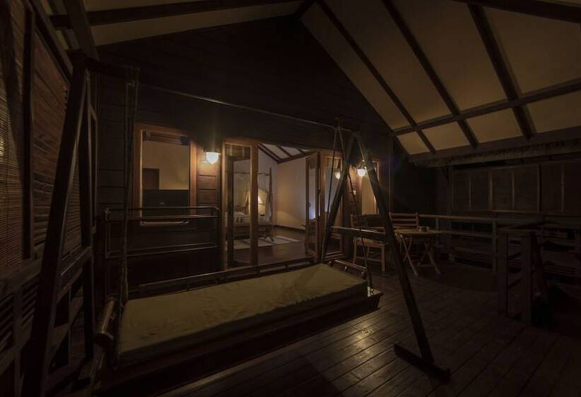 ویلای 1 خوابه, Filitheyo Island Resort